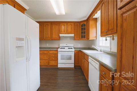 20914 Academy St, Cornelius, NC 28031 photo 5