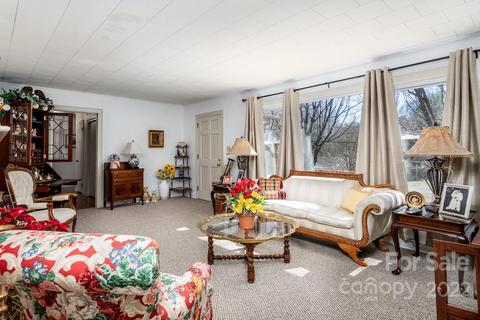 205 5th St NE, Conover, NC 28613 photo 13