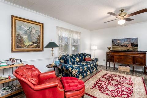 205 5th St NE, Conover, NC 28613 photo 9