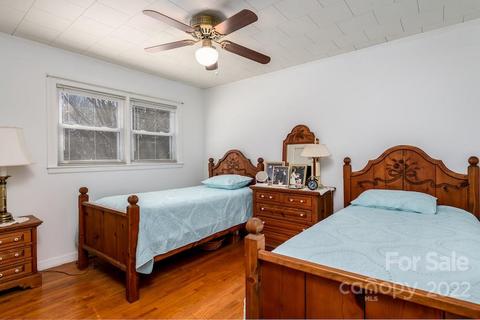 205 5th St NE, Conover, NC 28613 photo 14