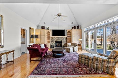 19327 River Falls Dr, Davidson, NC 28036 photo 14