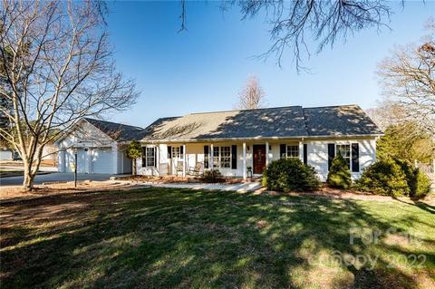 154 Greystone Rd, Davidson, NC 28036 photo 3