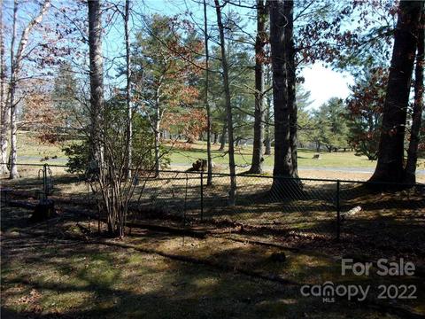 49 Rockledge Rd, Spruce Pine, NC 28777 photo 3