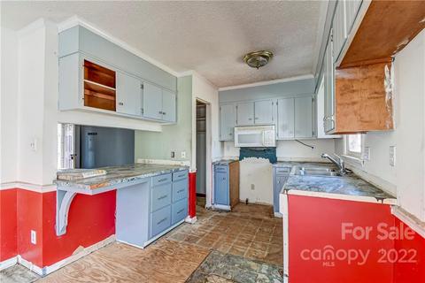 113 Walnut St, Lowell, NC 28098 photo 13