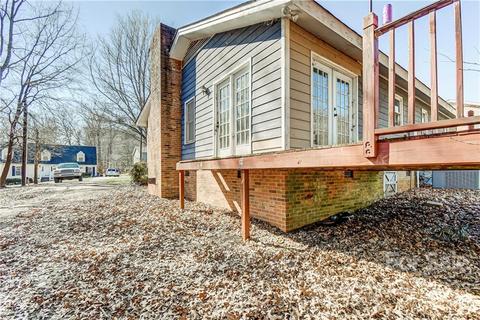 113 Walnut St, Lowell, NC 28098 photo 35
