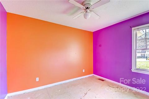 113 Walnut St, Lowell, NC 28098 photo 19