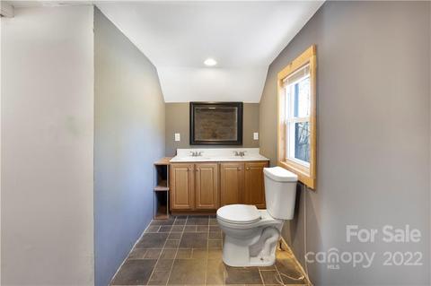 313 Chief Thomas Rd, Harmony, NC 28634 photo 10