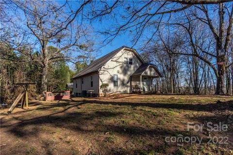 313 Chief Thomas Rd, Harmony, NC 28634 photo 3