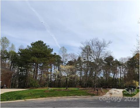 319 Inland Cove Ct #77, Clover, SC 29710