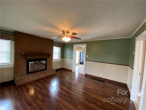 111 Buff Ave, Morganton, NC 28655 photo 3
