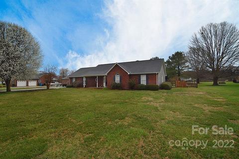 701 Tammy Dr, Monroe, NC 28110 photo 2