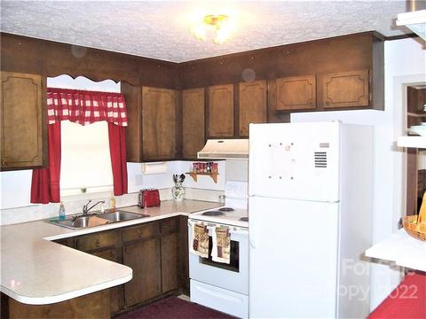 1165 Pine Dr, Morganton, NC 28655 photo 4