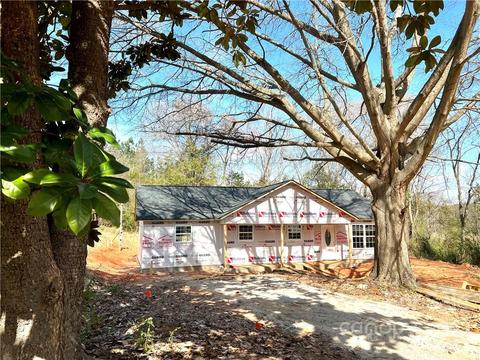 935 Winston Dr, Lancaster, SC 29720 photo 1