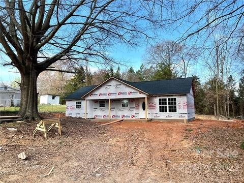 935 Winston Dr, Lancaster, SC 29720 photo 2