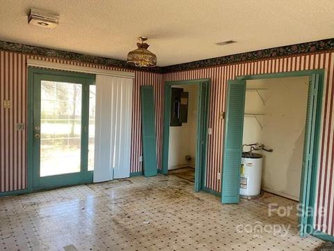 2109 Fowler Secrest Rd, Monroe, NC 28110 photo 3
