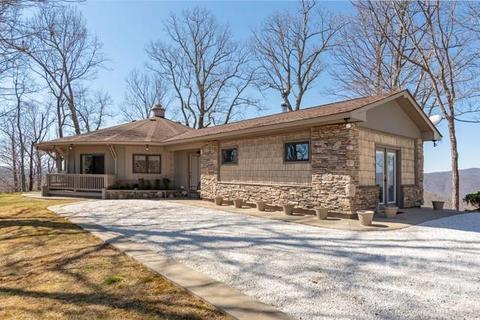 1505 Rixhaven Dr, Saluda, NC 28773 photo 4
