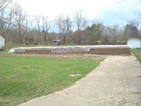 285 Brookside Dr, Canton, NC 28716 photo 2