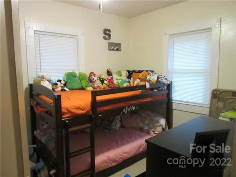 1243 Howard Gap Loop Rd, Flat Rock, NC 28731 photo 14