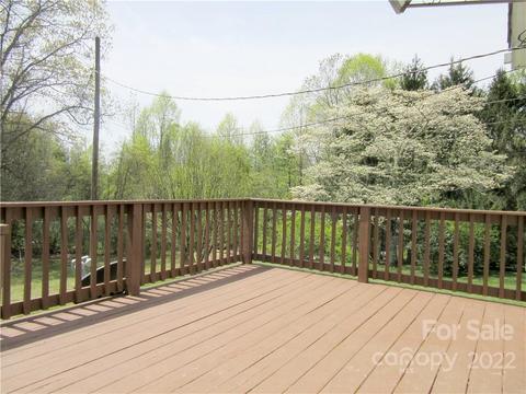 1243 Howard Gap Loop Rd, Flat Rock, NC 28731 photo 9
