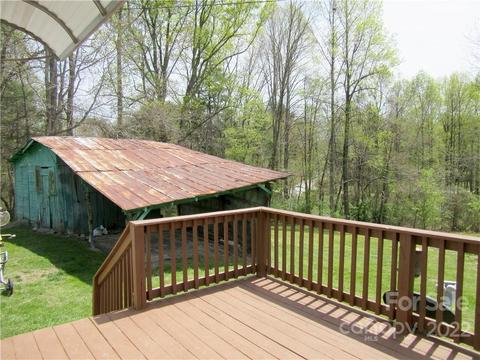 1243 Howard Gap Loop Rd, Flat Rock, NC 28731 photo 11