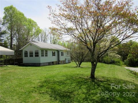 1243 Howard Gap Loop Rd, Flat Rock, NC 28731 photo 4