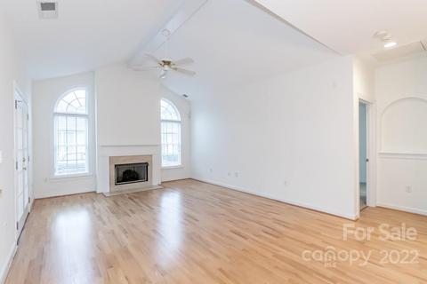 8564 Kilty Ct, Charlotte, NC 28269 photo 7