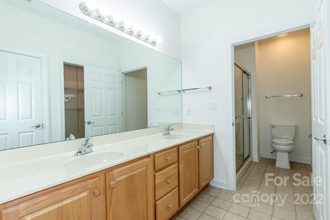 8564 Kilty Ct, Charlotte, NC 28269 photo 18