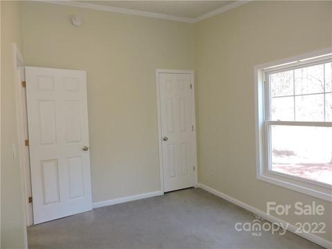 2108 Kyle Ct SE, Conover, NC 28613 photo 19