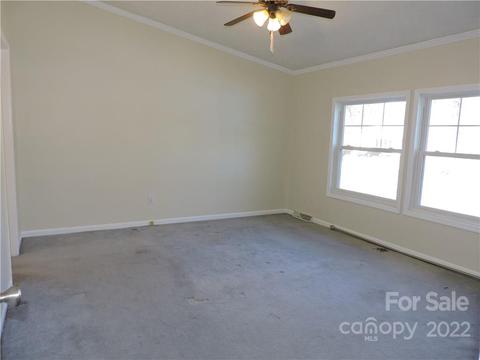 2108 Kyle Ct SE, Conover, NC 28613 photo 10