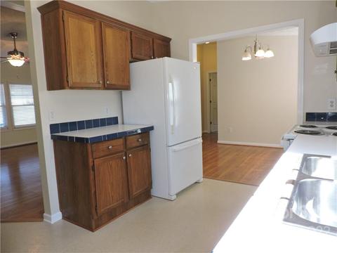 2108 Kyle Ct SE, Conover, NC 28613 photo 6