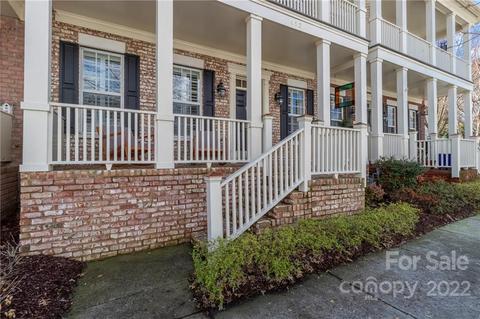 453 Ohenry Ave, Davidson, NC 28036 photo 2