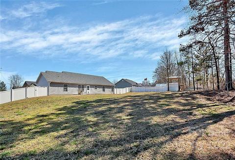 3240 Silver Fox Cir, Lancaster, SC 29720 photo 28