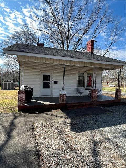 200 Willow St, Monroe, NC 28110 photo 1