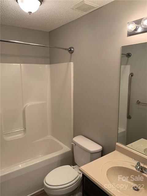 2008 Eaker Dr, Cherryville, NC 28021 photo 6