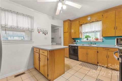 605 Davis St, Lancaster, SC 29720 photo 9