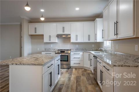 962 Amherst Rd, Morganton, NC 28655 photo 8