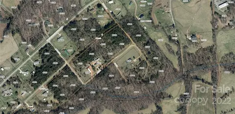 000 Jan Dr, Lawndale, NC 28090