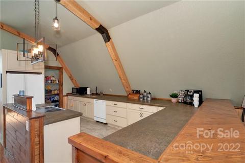 176 Edwards Rd, Clyde, NC 28721 photo 8