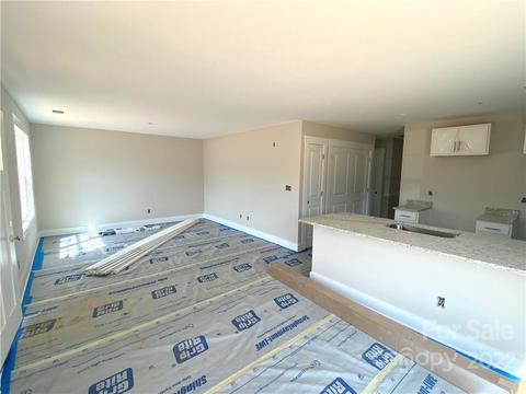 205 S Gregory St, Lancaster, SC 29720 photo 4