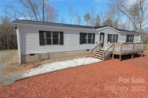 174 Twin Dr, Mill Spring, NC 28756 photo 1