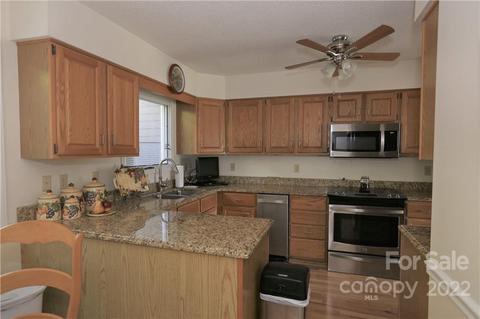 111 Bluffview Ln, Flat Rock, NC 28731 photo 5