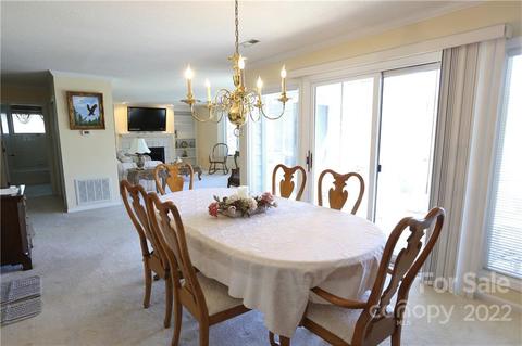 111 Bluffview Ln, Flat Rock, NC 28731 photo 4