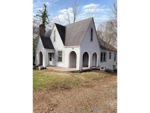 604 3rd St SE, Hickory, NC 28602 photo 2