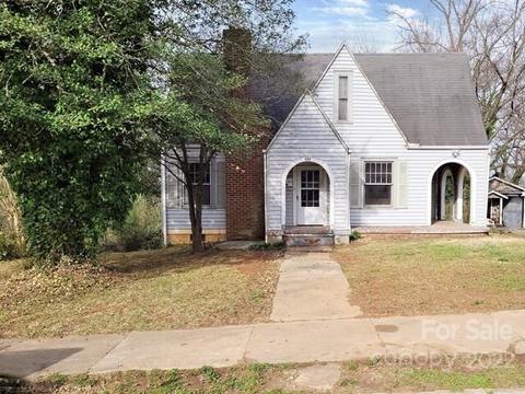 604 3rd St SE, Hickory, NC 28602 photo 1