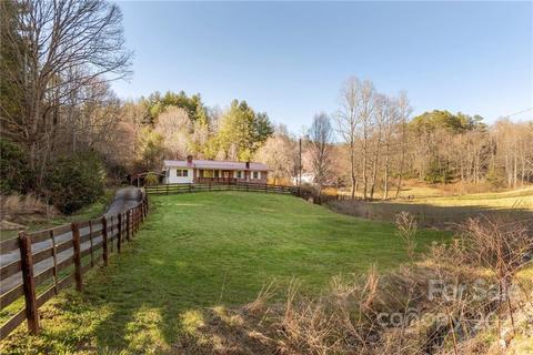 431 Bryson Rd, Brevard, NC 28712 photo 2