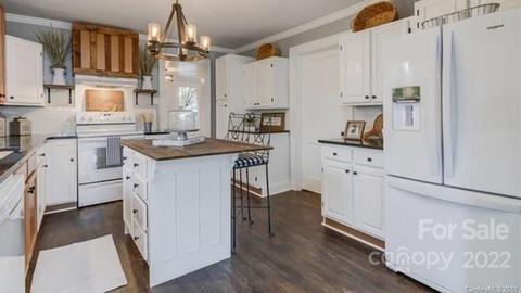 21213 Pine St, Cornelius, NC 28031 photo 10