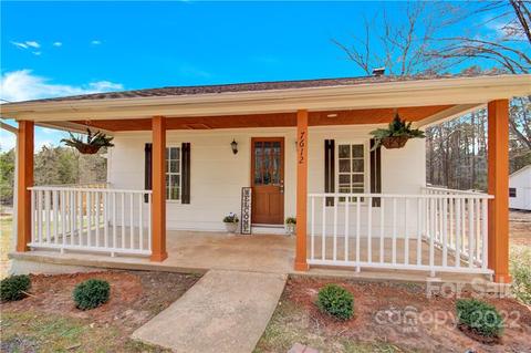 7612 Webbs Rd, Denver, NC 28037 photo 1