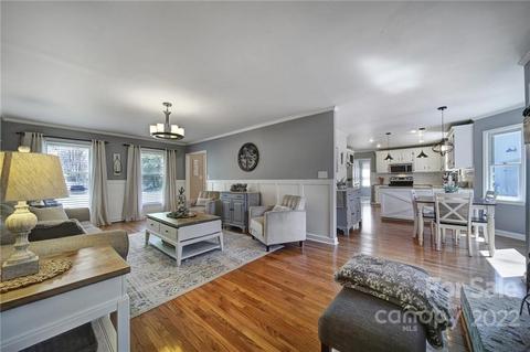 19607 Shevington Dr, Cornelius, NC 28031 photo 5