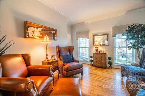 115 Mariners Point Ln, Hickory, NC 28601 photo 13