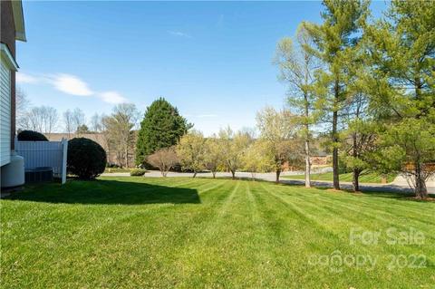 115 Mariners Point Ln, Hickory, NC 28601 photo 37